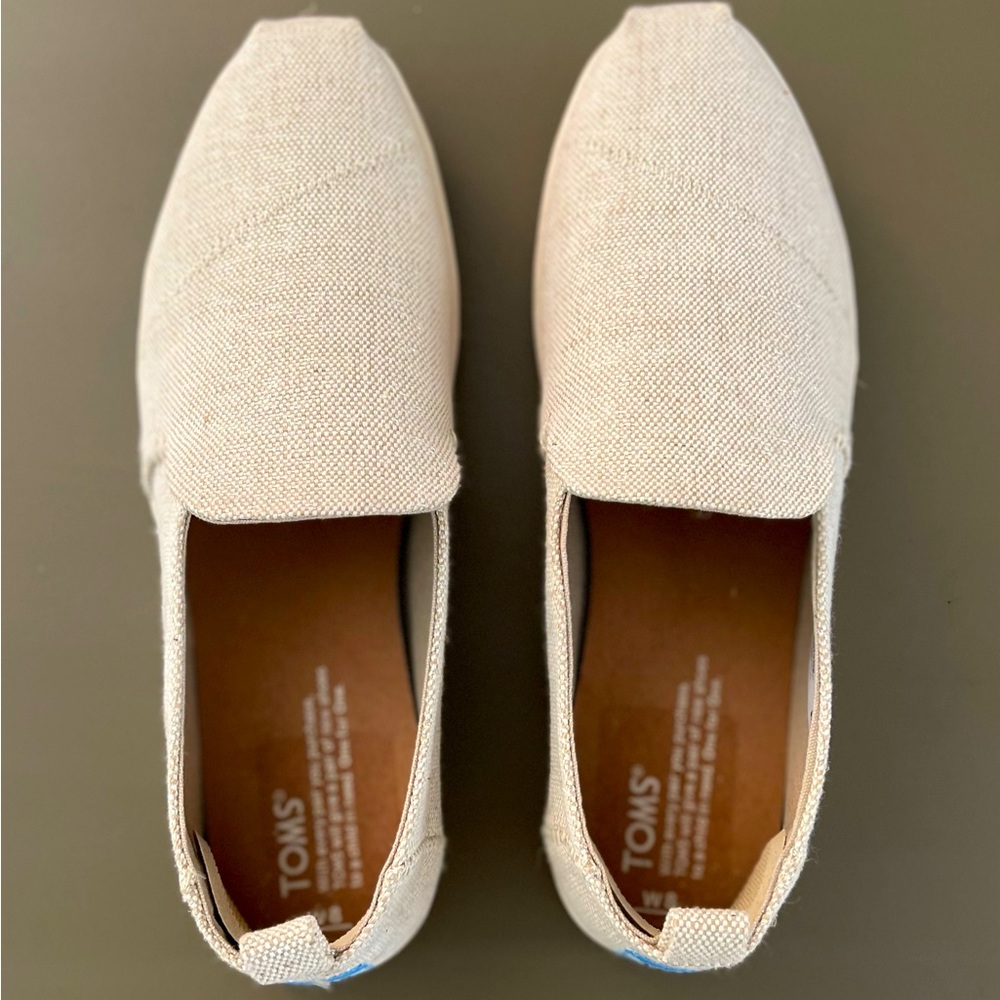 Toms